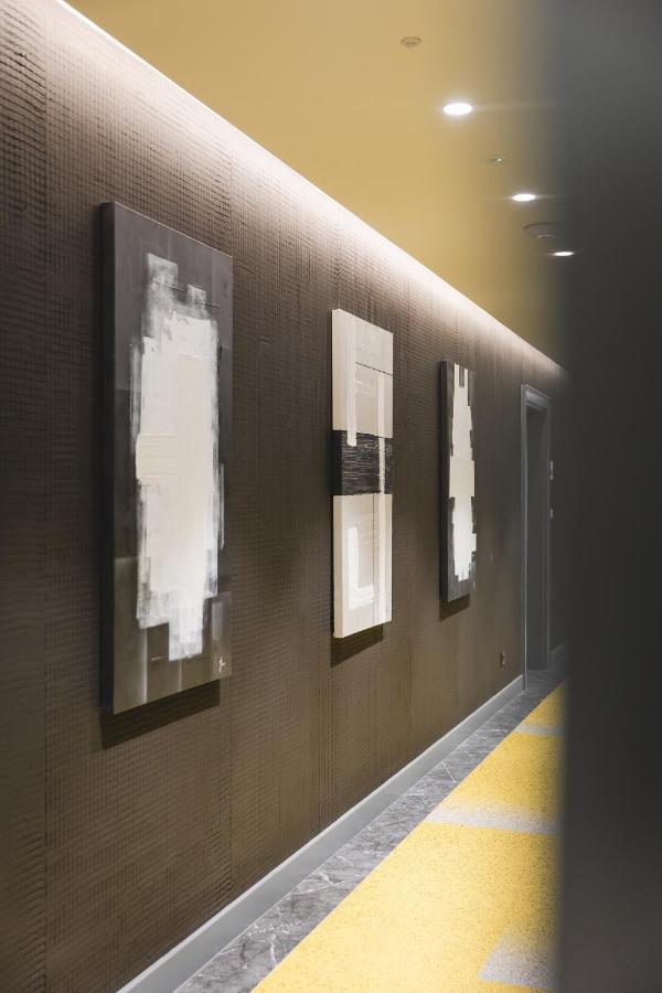 Signum Hotel พอดโกริกา ภายนอก รูปภาพ